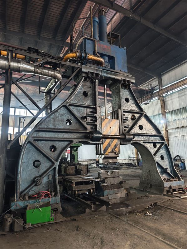 8T electro-hydraulic hammer